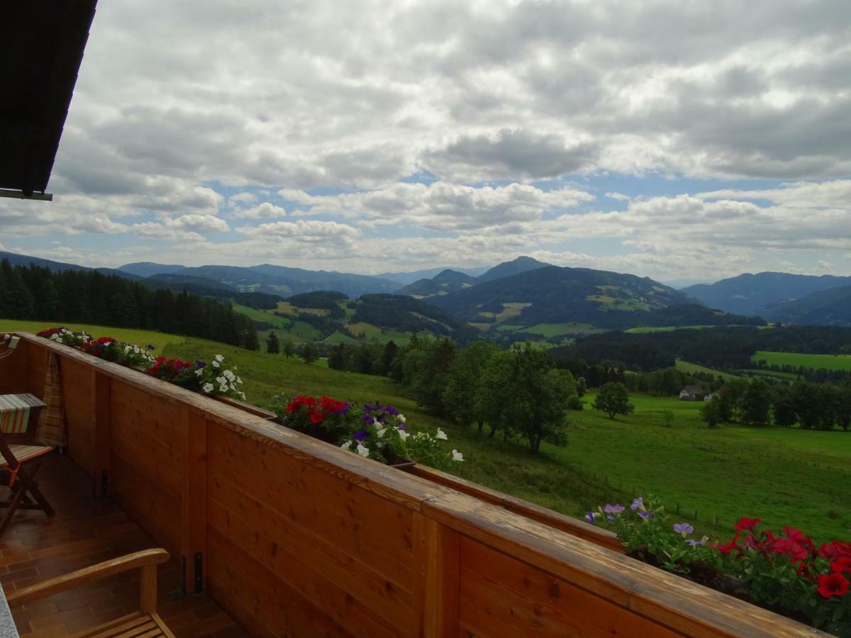 Ferienwohnung Greim Sankt Peter am Kammersberg Exterior foto